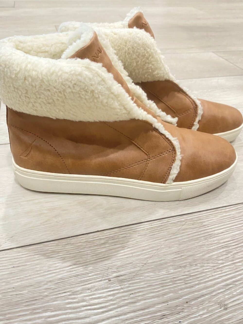 Nautica Keelen 2 High Top Sneaker Boots Faux Fur Lined Tan Size 8 - Picture 4 of 7